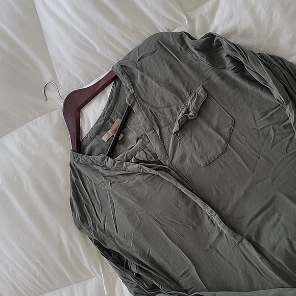 Banana Republic Blouse- M - Picture 5 of 7